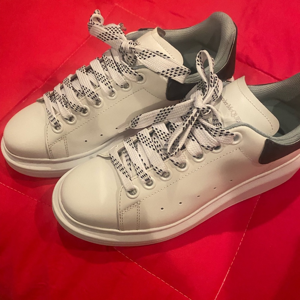 Alexander McQueen White Oversized Sneakers - Picture 8 of 9